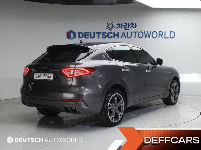 Maserati LEVANTE 3.0 AWD Sport купить на сайте DeffCars