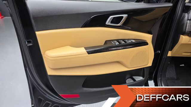 Kia CARNIVAL Gasoline 7-Seater Noblesse купить на сайте DeffCars