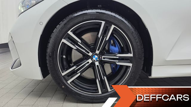 BMW 3-SERIES 320i M Sport купить на сайте DeffCars