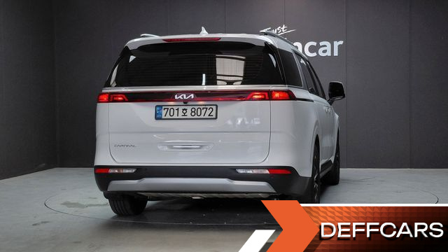 Kia CARNIVAL Gasoline 11-Seater Prestige купить на сайте DeffCars