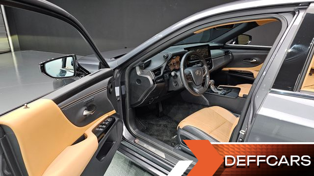 Lexus ES Luxury Plus купить на сайте DeffCars