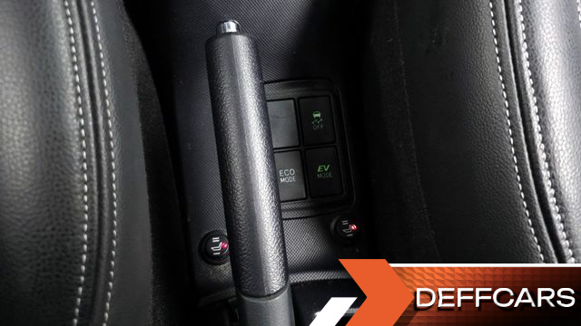 Toyota PRIUS 1.5 купить на сайте DeffCars