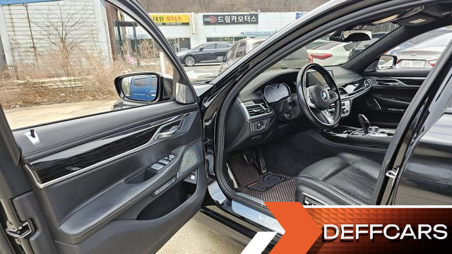 BMW 7-SERIES M760Li xDrive купить на сайте DeffCars