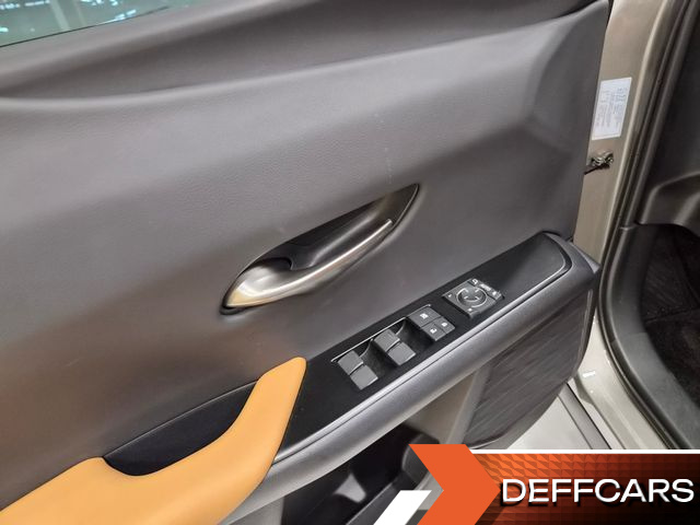 Lexus UX 2.0 2WD купить на сайте DeffCars