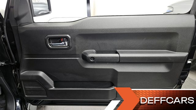 Suzuki JIMNY 1.5 купить на сайте DeffCars
