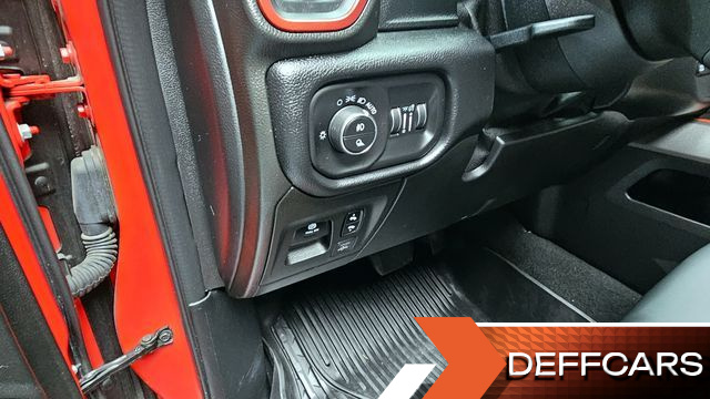 Dodge RAM PICK UP 5.7 купить на сайте DeffCars