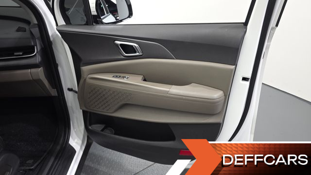 Kia CARNIVAL 9-Seater Noblesse купить на сайте DeffCars