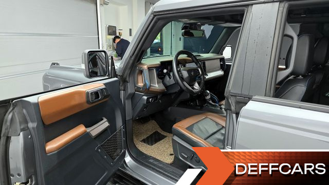 Ford BRONCO 2.7 Outer Banks купить на сайте DeffCars
