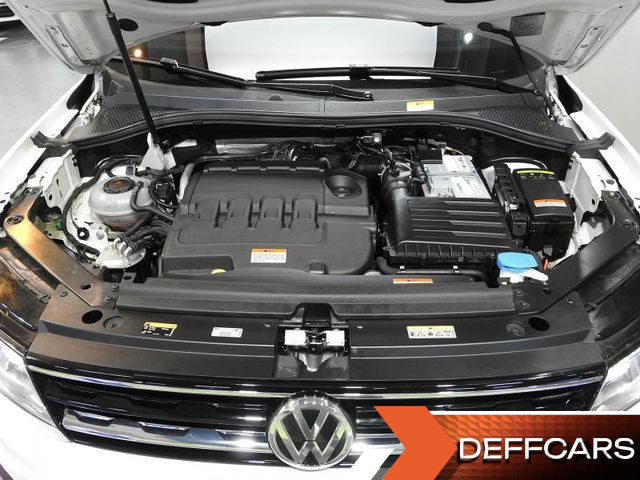 Volkswagen TIGUAN 2.0 TDI Premium купить на сайте DeffCars