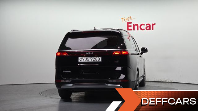 Kia CARNIVAL 9-Seater Signature купить на сайте DeffCars