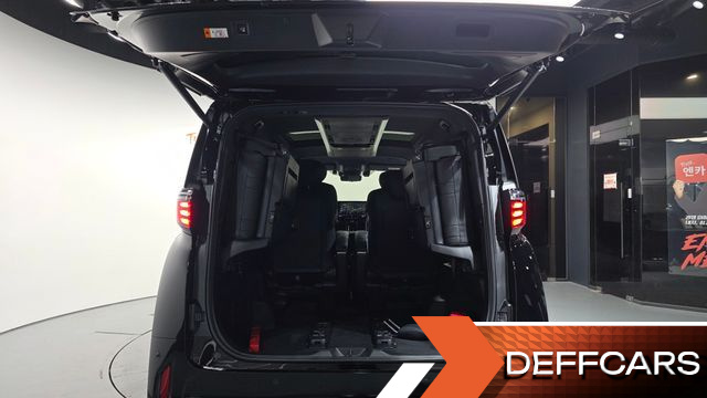 Toyota ALPHARD 2.5 HEV Executive AWD купить на сайте DeffCars