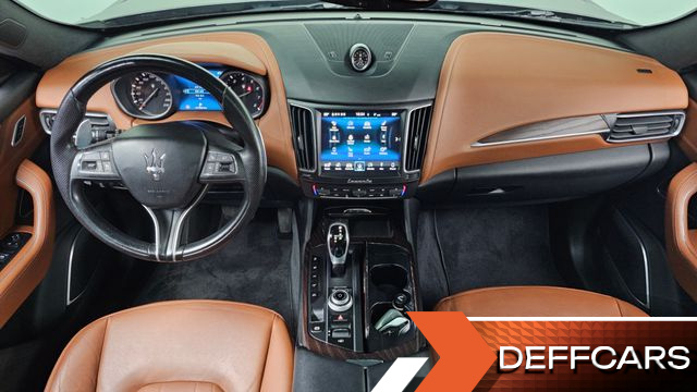 Maserati LEVANTE 3.0 AWD Premium купить на сайте DeffCars