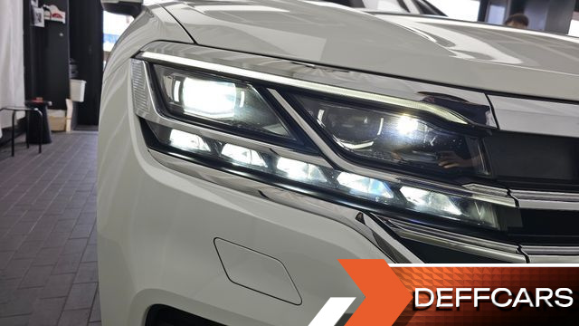 Volkswagen TOUAREG 3.0 TDI Premium купить на сайте DeffCars