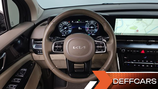 Kia CARNIVAL 7-Seater Hi-Limousine Signature купить на сайте DeffCars