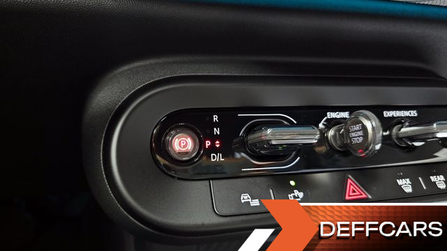 Mini COOPER CONVERTIBLE Favoured купить на сайте DeffCars