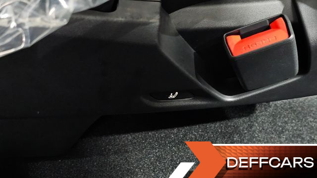 Tesla MODEL Y L Long Range AWD купить на сайте DeffCars