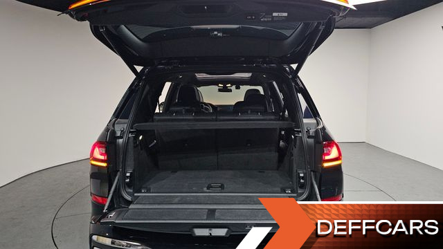 BMW X7 xDrive 40i M Sport 6STR купить на сайте DeffCars