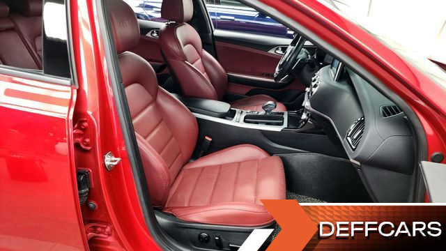 Kia STINGER 3.3 Turbo 2WD GT купить на сайте DeffCars