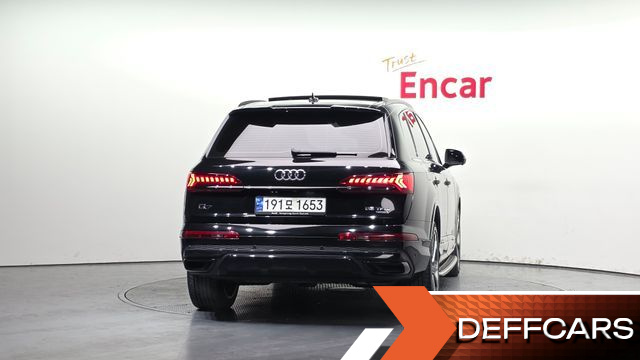 Audi Q7 55 TFSI Quattro Premium купить на сайте DeffCars