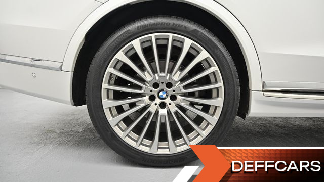 BMW X7 xDrive 40i Design Pure Excellence 7-Seater купить на сайте DeffCars