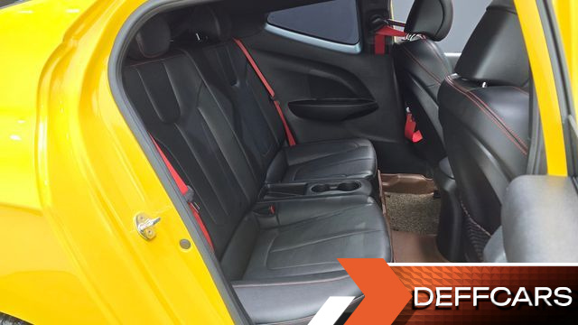Hyundai VELOSTER 1.6 Turbo Sport Core купить на сайте DeffCars