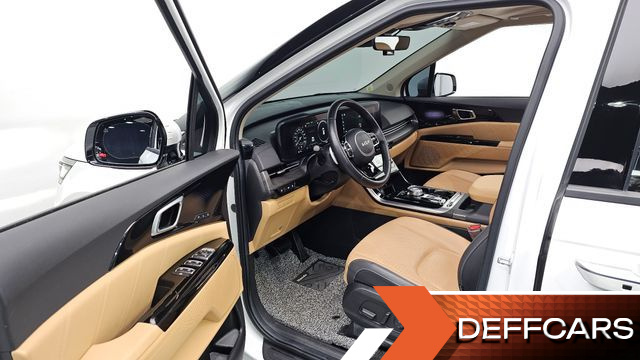 Kia CARNIVAL Gasoline 9-Seater Signature купить на сайте DeffCars
