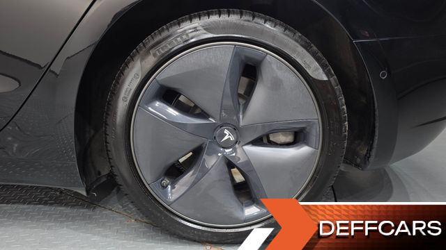 Tesla MODEL 3 Standard Range Plue RWD купить на сайте DeffCars