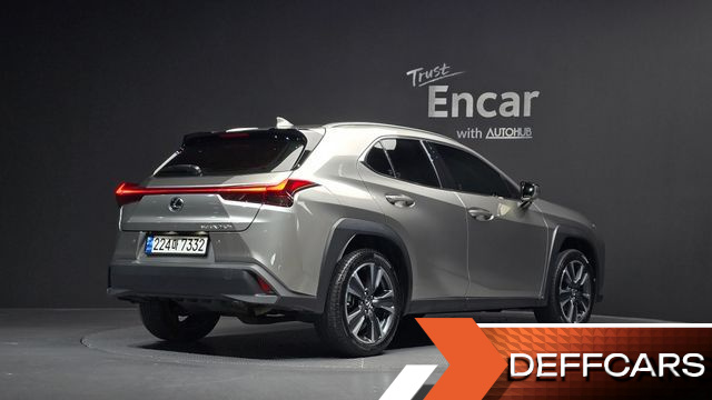 Lexus UX 2.0 AWD купить на сайте DeffCars