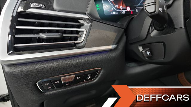 BMW X7 xDrive 40i Design Pure Excellence 6-Seater купить на сайте DeffCars