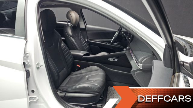 Hyundai AVANTE Inspiration купить на сайте DeffCars