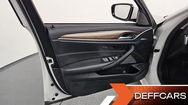 BMW 5-SERIES 530i xDrive Luxury купить на сайте DeffCars