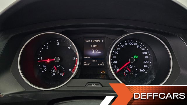 Volkswagen TIGUAN 2.0 TDI Premium купить на сайте DeffCars