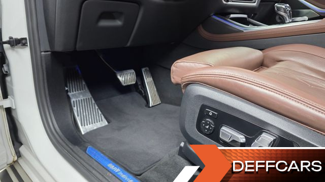 BMW X7 xDrive 40i Design Pure Excellence 7-Seater купить на сайте DeffCars