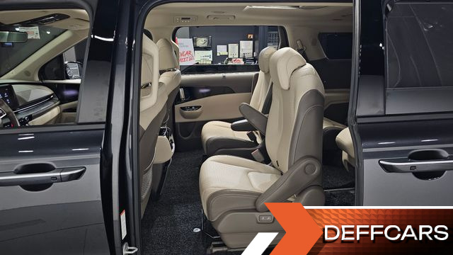 Kia CARNIVAL Gasoline 9-Seater Signature купить на сайте DeffCars