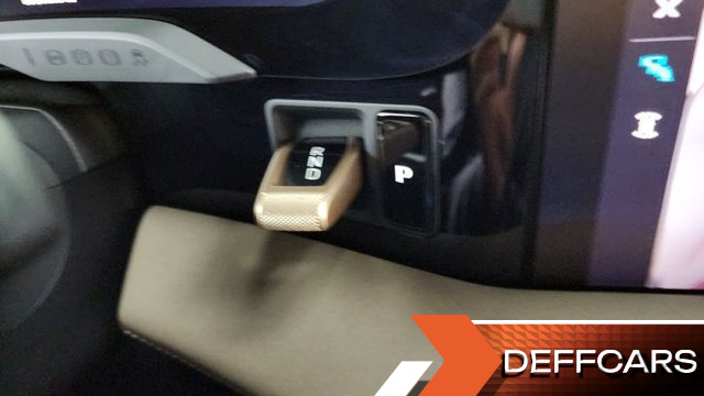 Porsche TAYCAN Turbo S купить на сайте DeffCars