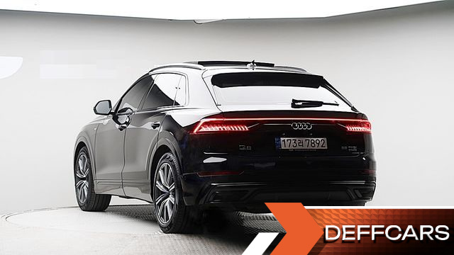 Audi Q8 55 TFSI Quattro Premium купить на сайте DeffCars