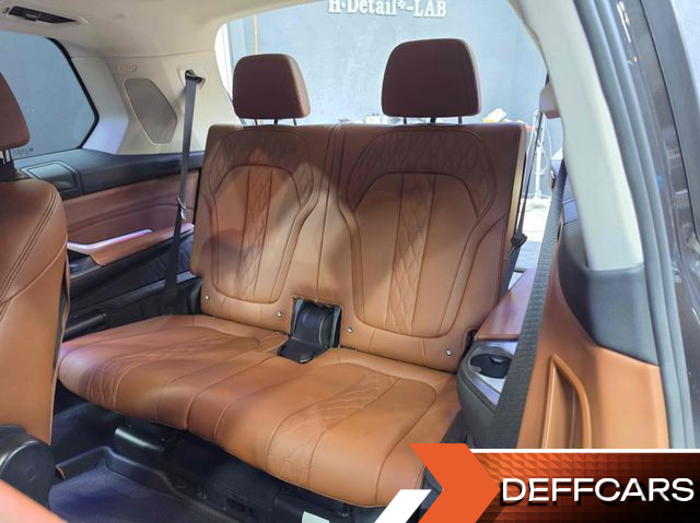 BMW X7 xDrive 40i Design Pure Excellence 6-Seater купить на сайте DeffCars