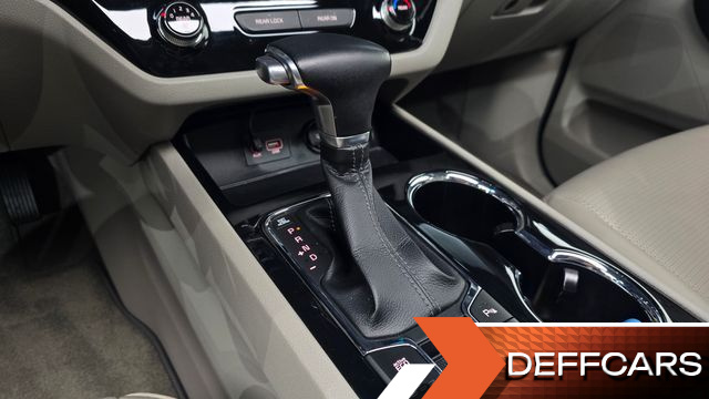 Kia CARNIVAL 9-Seater Prstige купить на сайте DeffCars