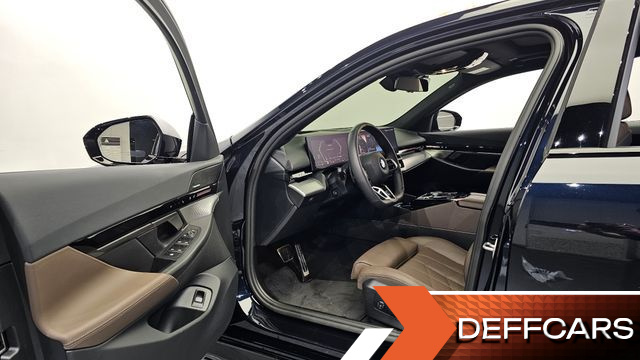 BMW 5-SERIES 520i M Sport купить на сайте DeffCars