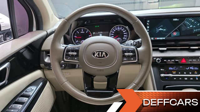 Kia CARNIVAL 9-Seater Prestige купить на сайте DeffCars