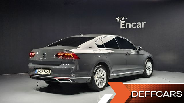 Volkswagen PASSAT 2.0 TDI Premium купить на сайте DeffCars