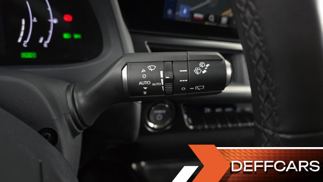 Lexus UX 2.0 2WD купить на сайте DeffCars