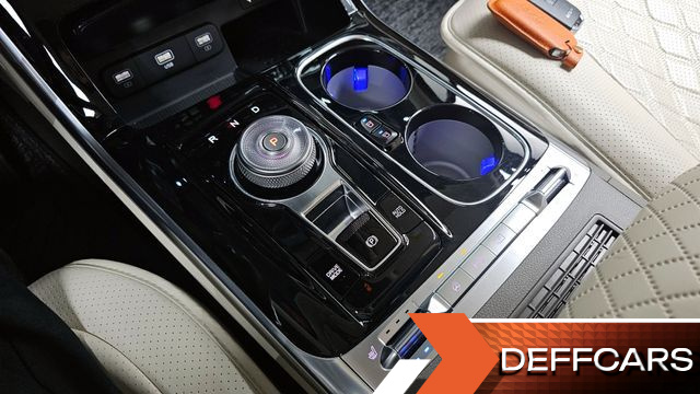 Kia CARNIVAL Gasoline 9-Seater Hi-Limousine Signature купить на сайте DeffCars
