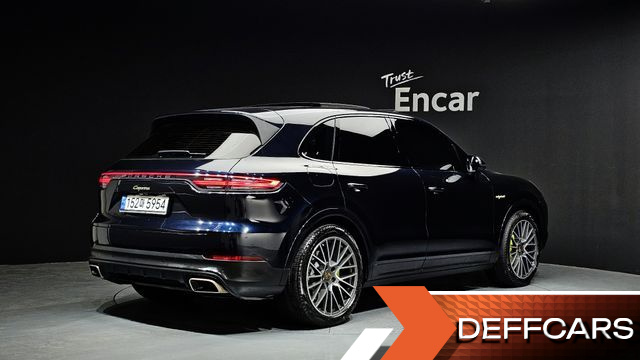 Porsche CAYENNE 3.0 E-Hybrid купить на сайте DeffCars