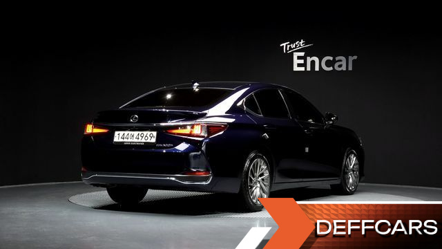 Lexus ES Luxury Plus купить на сайте DeffCars