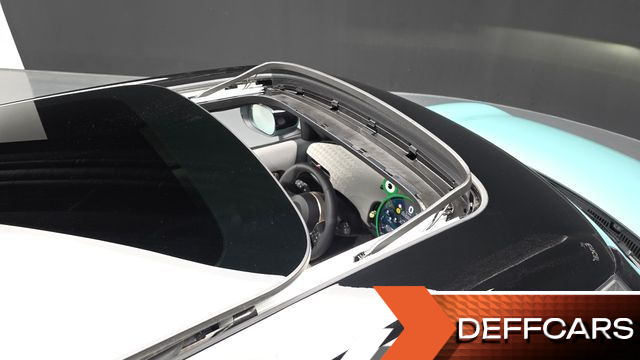 Mini COOPER 5 Door Favoured купить на сайте DeffCars