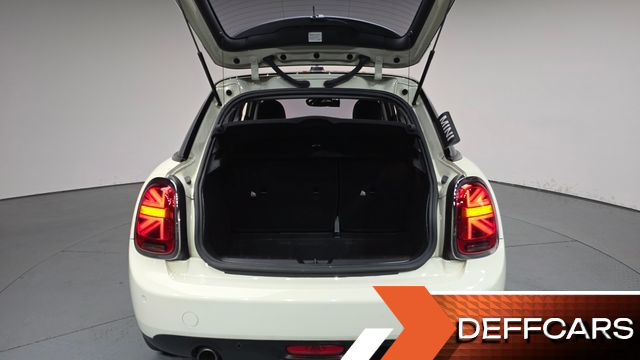 Mini COOPER 5Door Standard 3rd купить на сайте DeffCars