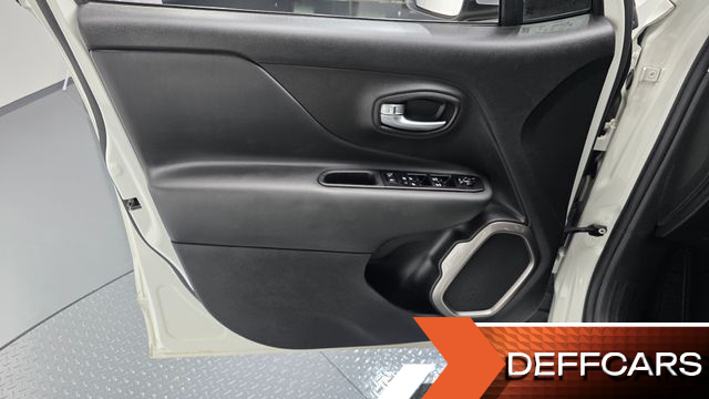Jeep RENEGADE 1.3 Limited купить на сайте DeffCars