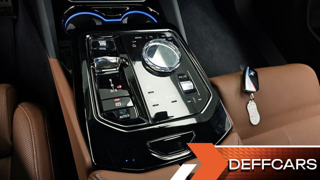 BMW 5-SERIES 530i xDrive M Sport купить на сайте DeffCars