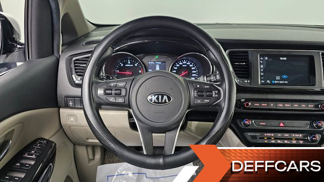 Kia CARNIVAL 9-Seater Prstige купить на сайте DeffCars